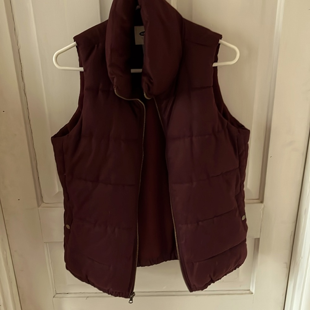 Puffy vest old navy